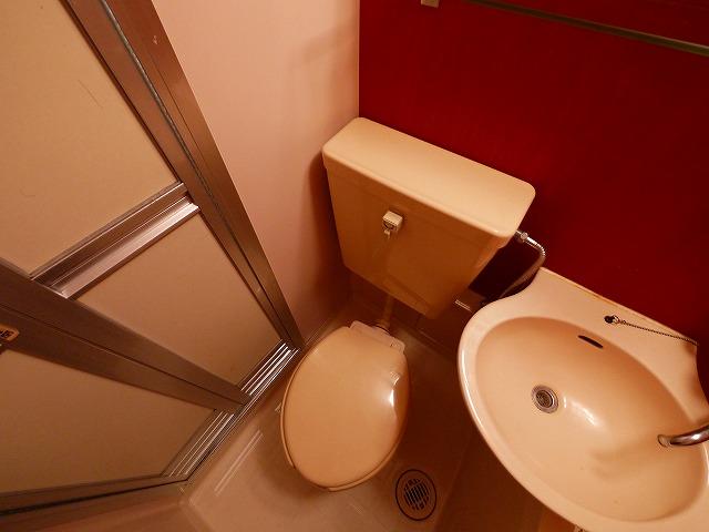 近鉄奈良線 近鉄奈良駅 徒歩9分 2階建 築36年のトイレ写真