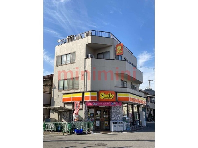 コンビニ　デイリーヤマザキ牧田店（コンビニ）まで142m