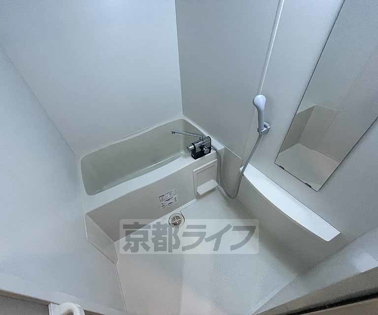 地下鉄烏丸線 五条駅 徒歩6分 15階建 築20年の風呂写真