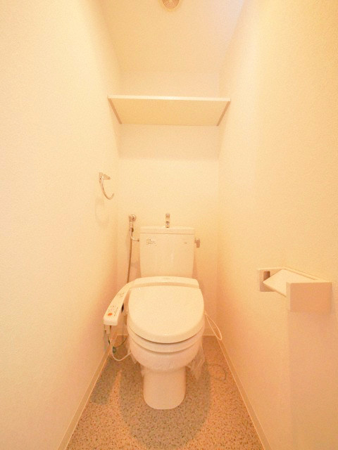地下鉄南北線 さっぽろ駅 徒歩5分 15階建 築20年のトイレ写真