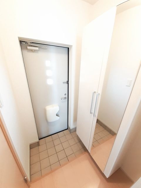 キャッスル ガーデンの玄関写真