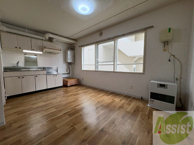 居室・リビング　広くてキレイなお部屋が広がっていて、充実した生活が送れそう。