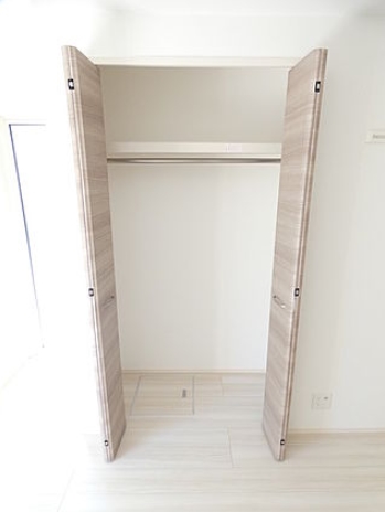 収納　写真は同タイプ住居です。