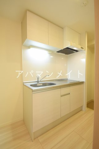 キッチン　IHクッキングヒーター