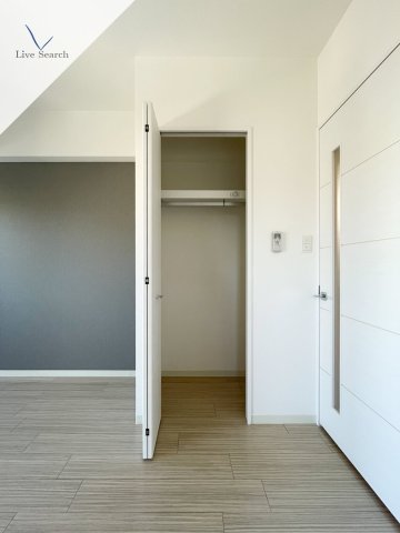 収納　※写真は同じマンションの違う部屋のものになります。