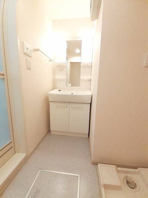 ヴァンヴェールBの内装写真