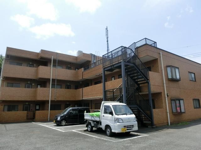 建物外観　★玄関側からの外観です★
