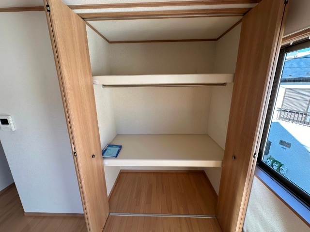 収納　別部屋参考写真（反転タイプ）
