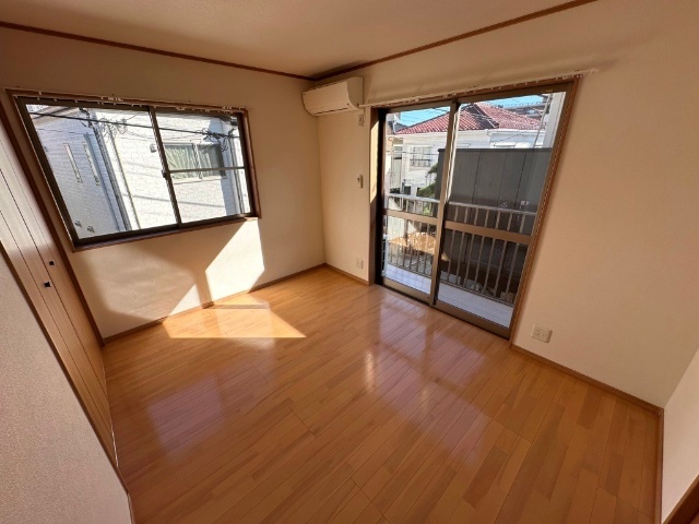 居室・リビング　別部屋参考写真（反転タイプ）