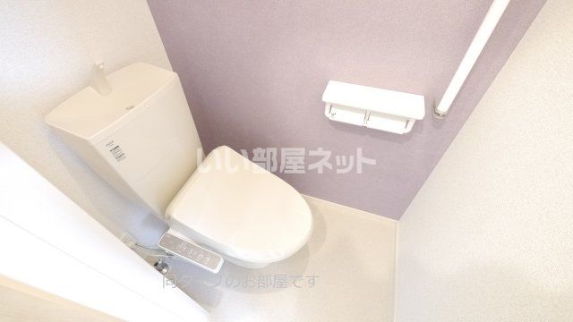 アッシュ ヒル Iのトイレ写真