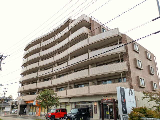 建物外観　２０２６年１０月撮影