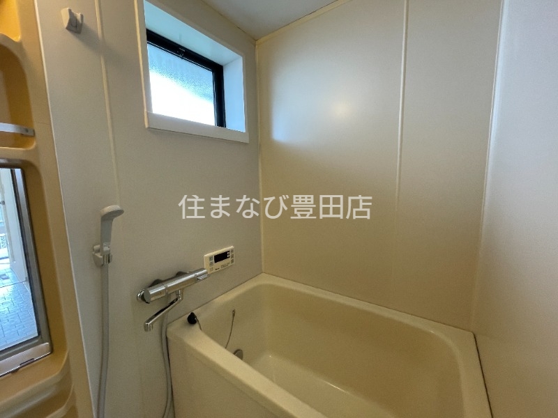 バス・シャワールーム　同型別部屋写真