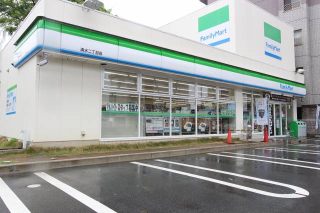 コンビニ　ファミリーマート 芳野一丁目店（コンビニ）まで160m