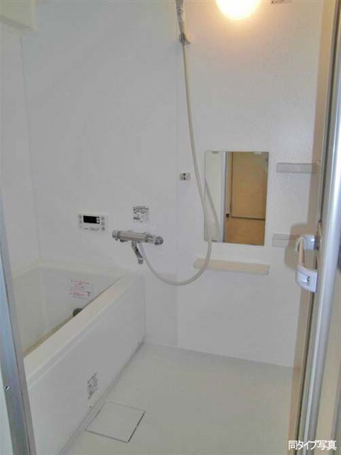 バス・シャワールーム　※同タイプ別部屋の写真になります