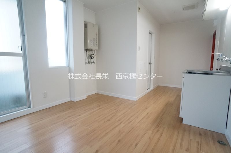 キッチン　同間取り別部屋の写真です。