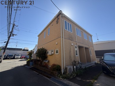 建物外観　駐車場２台分付きです！