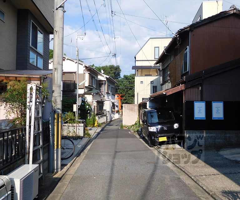 その他　前面道路です。
