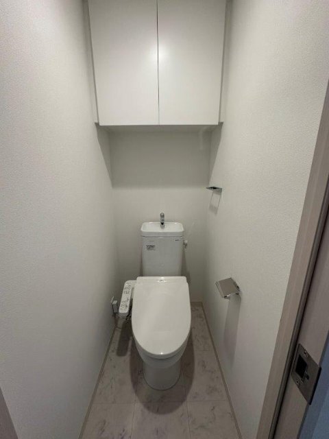トイレ　※同タイプの別部屋の写真