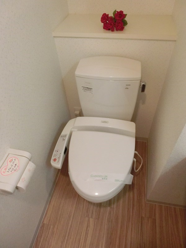 トイレ　※同物件別号室参考写真