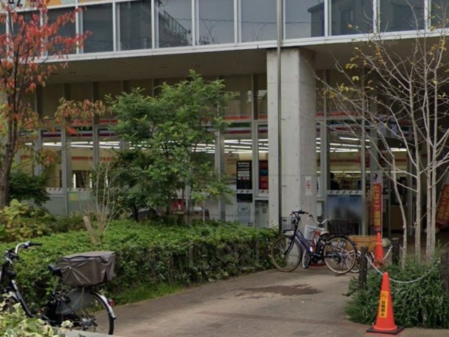 コンビニ　セブンイレブン　豊中岡上の町2丁目店（コンビニ）まで71m