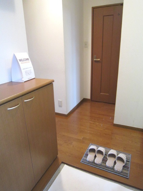 玄関　別部屋参考写真