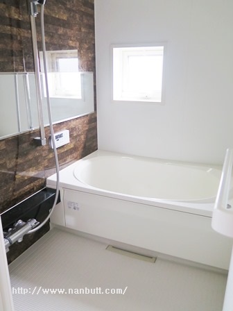 バス・シャワールーム　浴室乾燥機・追い焚き機能付きバス