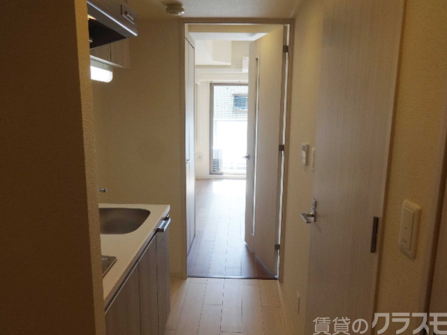 玄関　玄関を開けるとこんな感じです。