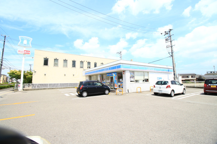 コンビニ　ローソン徳島北沖洲店（コンビニ）まで676m