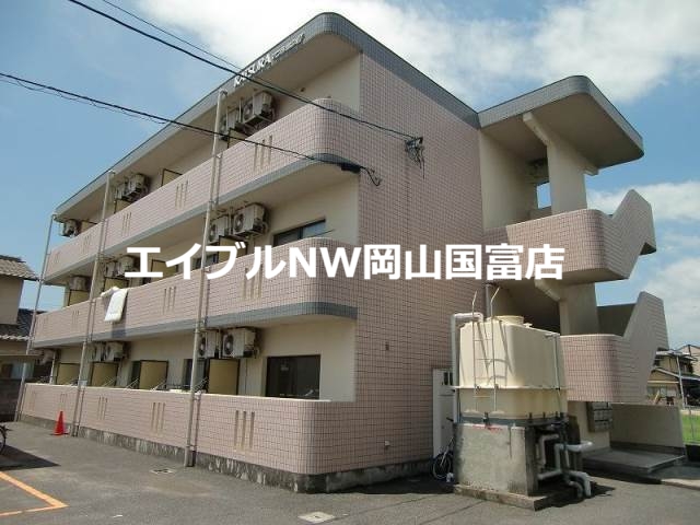 【桂マンションIIの建物外観】