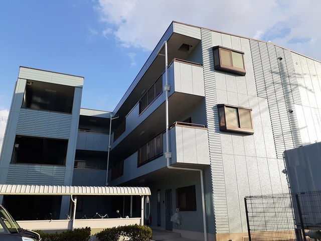 姫路市飾磨区細江のマンションの建物外観