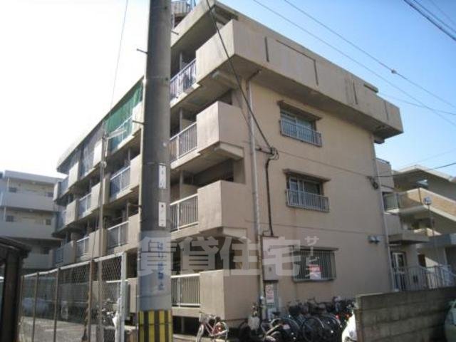 茨木市稲葉町のマンションの建物外観