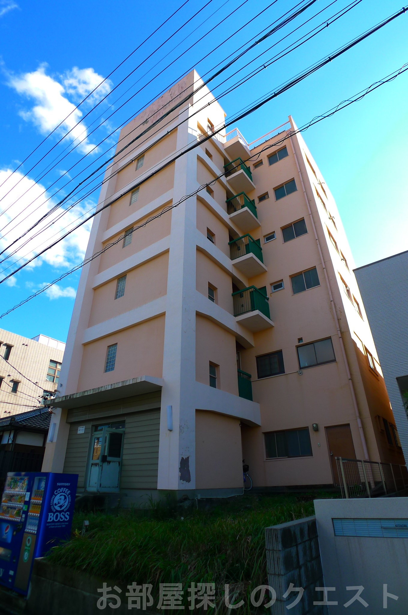 名古屋市昭和区南分町のマンションの建物外観