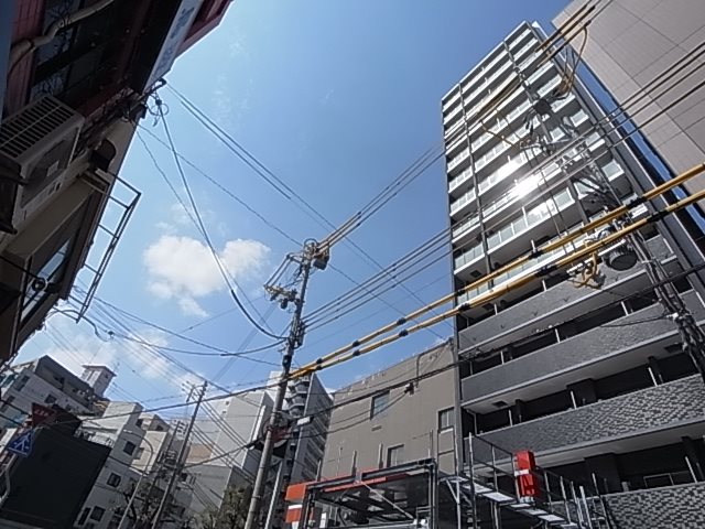 神戸市兵庫区新開地のマンションの建物外観