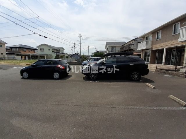 カームの駐車場