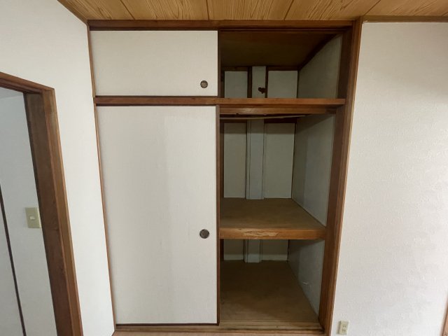 【カトレアマンションの収納】