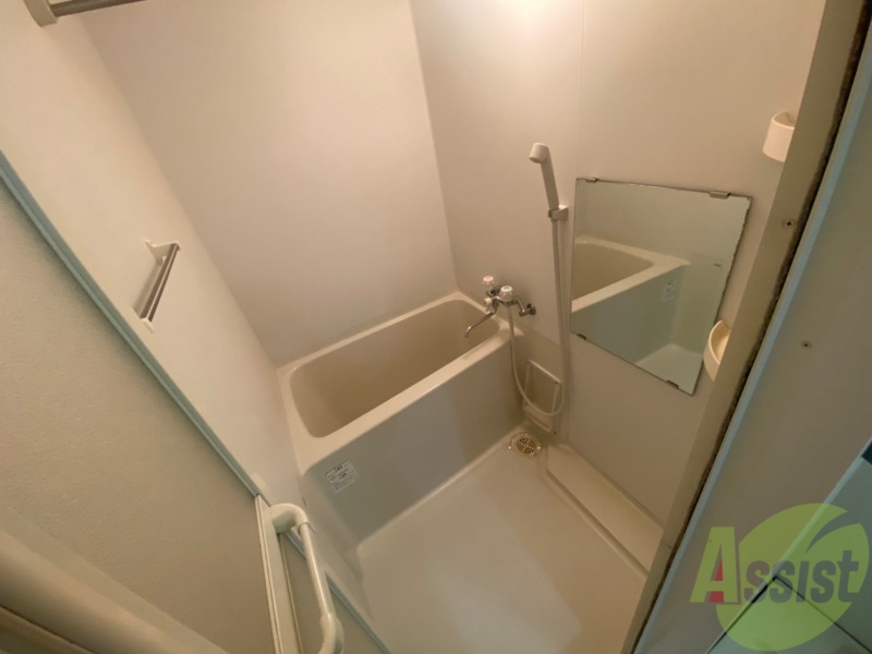 バス・シャワールーム　お風呂です。ゆっくりお風呂につかるのも体に良いですね～
