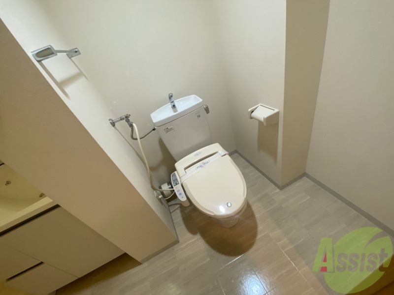 トイレ　ウォシュレット機能がついたトイレ。安心して使用できますね。