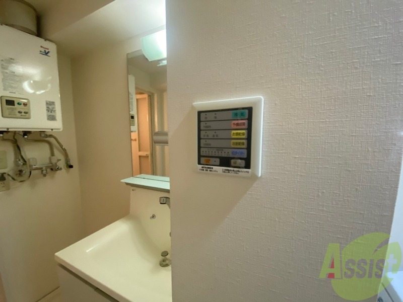 その他設備　浴室乾燥機です。これで湿気の多い時期の洗濯物もすぐに乾きます