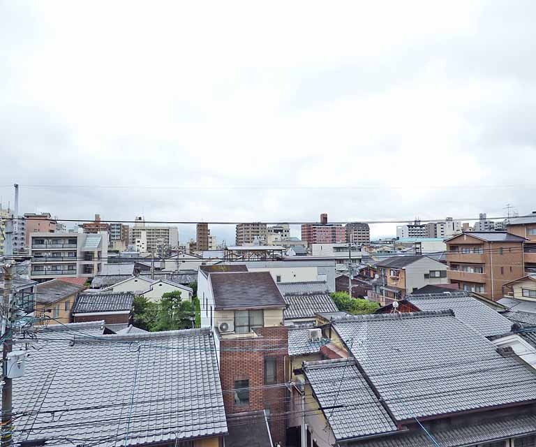 【京都市上京区芝薬師町のマンションの眺望】