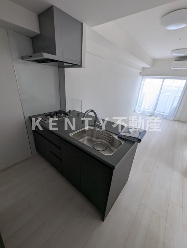 キッチン　コンパクトなキッチンで掃除もラクラク