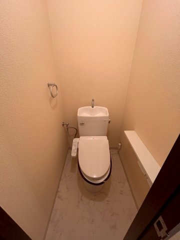 トイレ　清潔感のあるトイレです