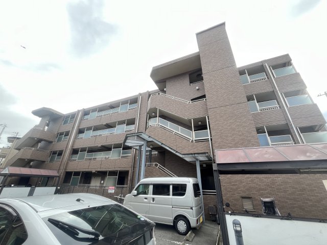 建物外観　外観は落ち着いています