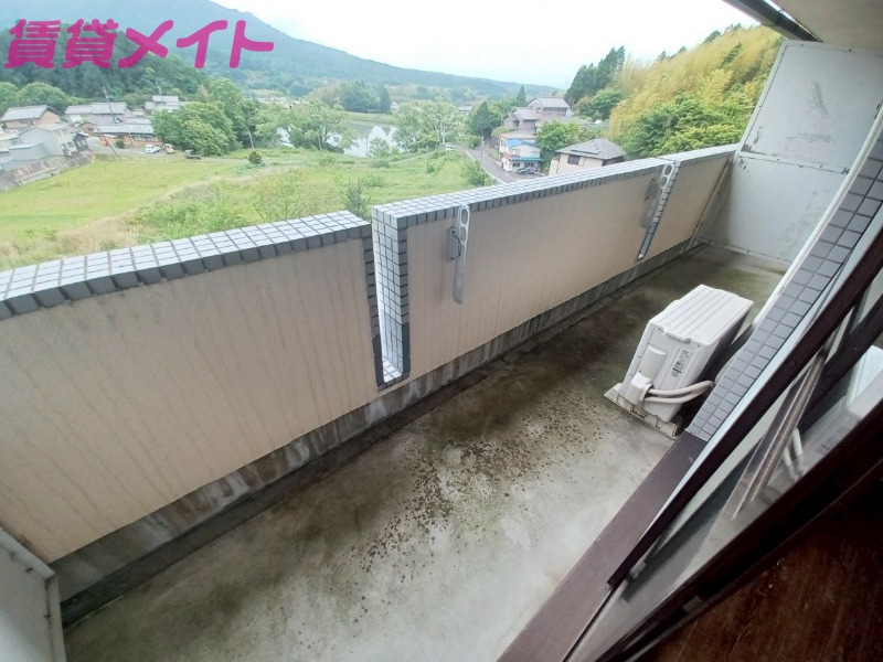 バルコニー　同物件別部屋参考写真