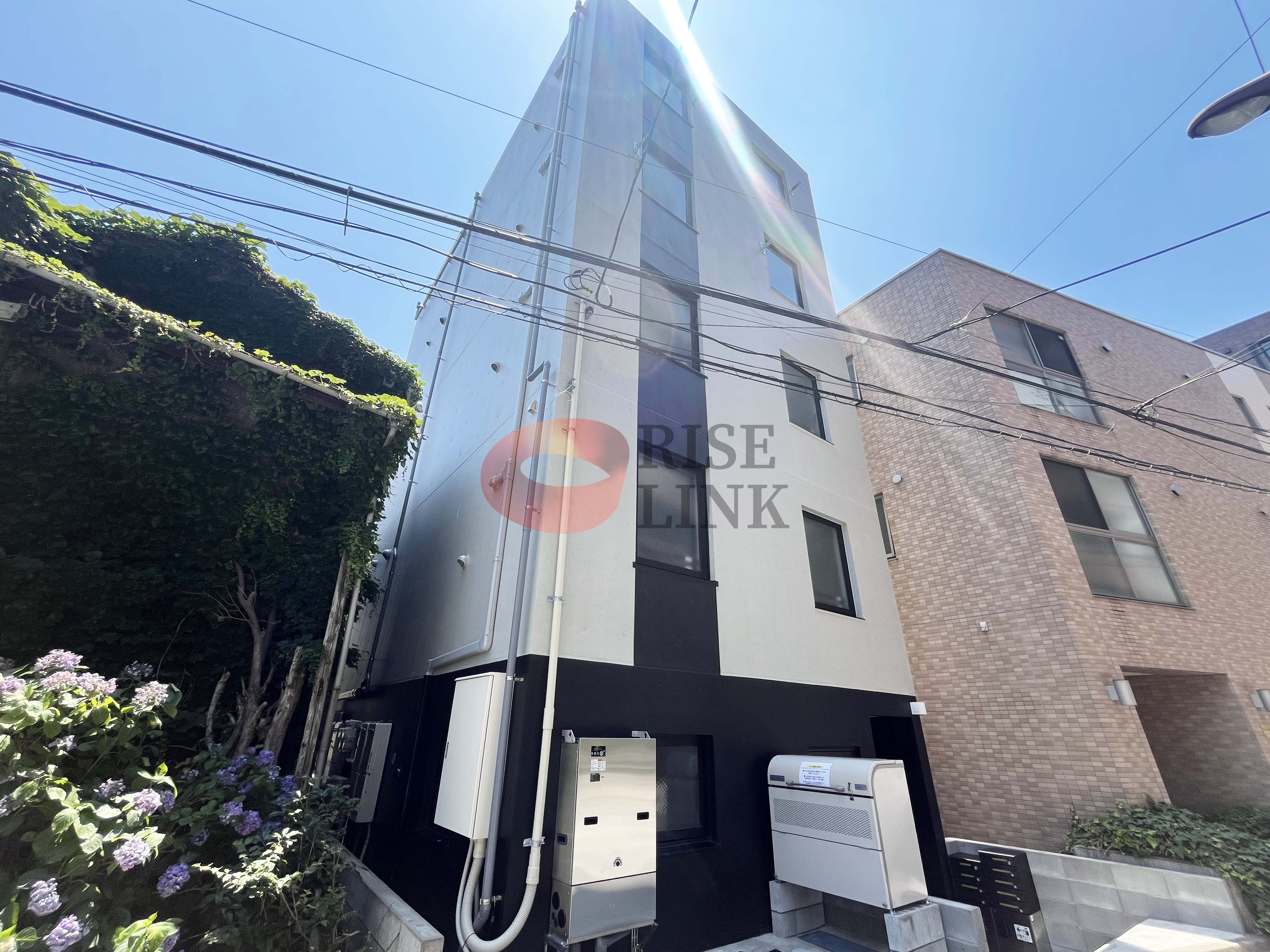 建物外観　2025年5月新築なので全てが新品です