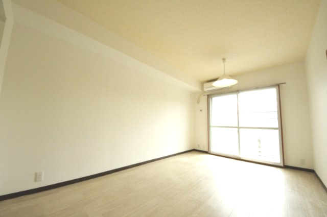 その他部屋・スペース　※同タイプの別の部屋の写真です。
