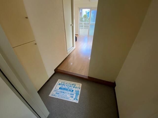 玄関　シューズボックス付☆いつでもスッキリ片付きますね！