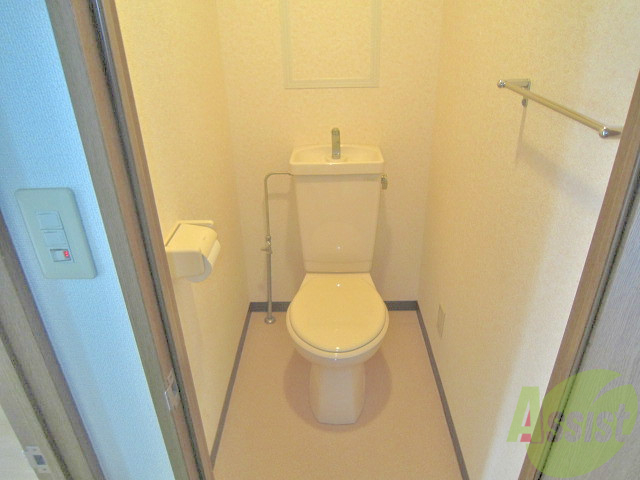 トイレ　毎日お世話になるトイレです。落ち着ける場所ですね～～