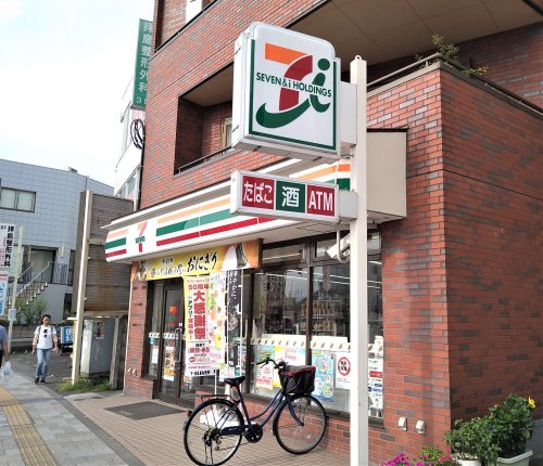 コンビニ　セブン-イレブン 拝島駅南口店（コンビニ）まで826m
