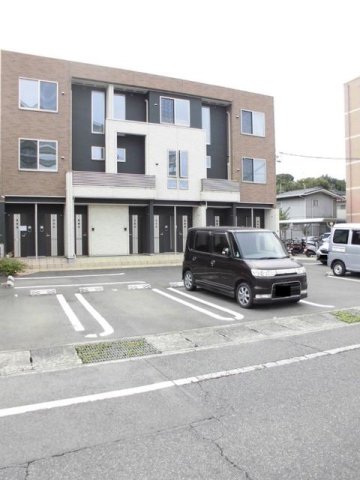 駐車場　駐車スペースもあります