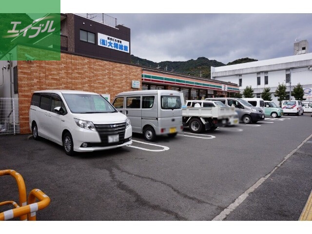 コンビニ　セブンイレブン長崎淵町店（コンビニ）まで462m